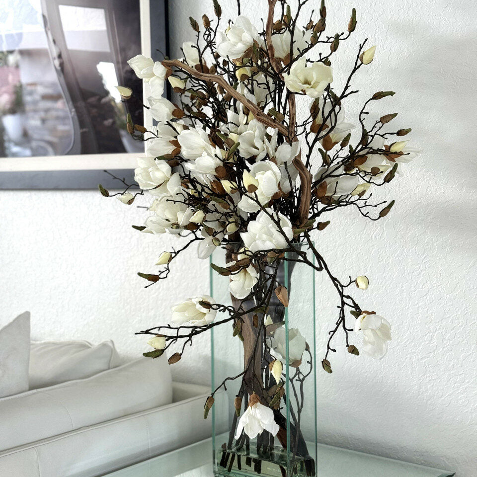 Vase Magnolias Blanches en Maison Moderne Haute de 20″