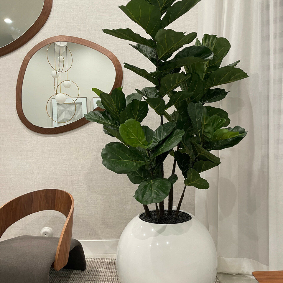 Vase Globe Blanc 30" avec Fiddle Tree