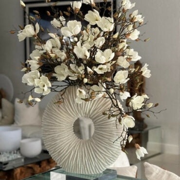 Vase Eternity grand avec magnolias et bois flottant