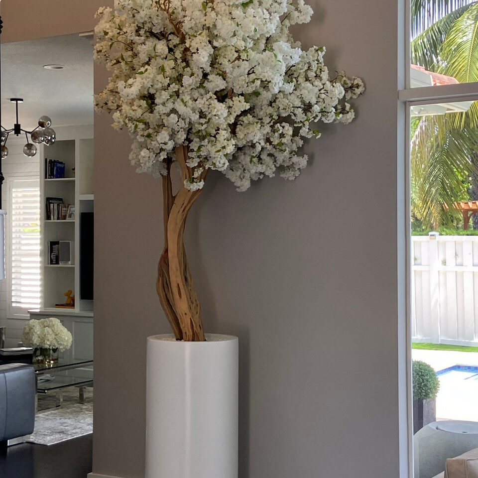 Vase St. Tropez Beige Mat avec Arbre de Cerisier Blanc