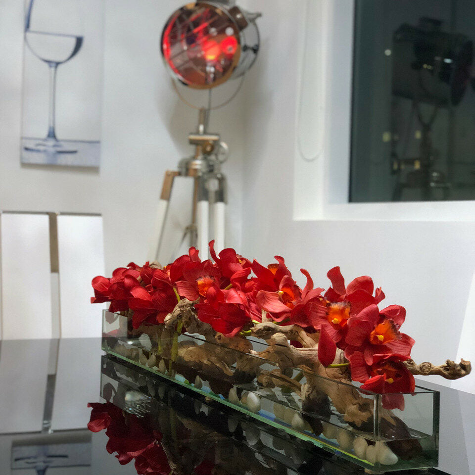 Jardinière en Verre Casa Moderna 48″ avec Cymbidiums Rouges