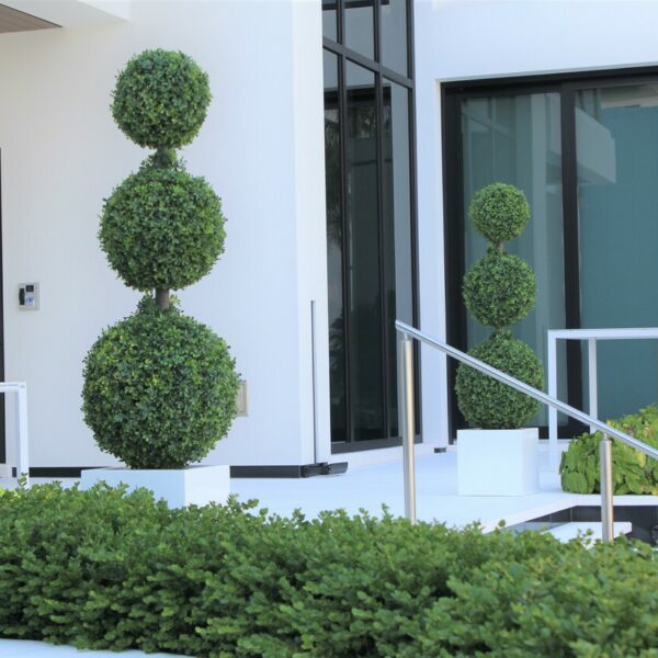 Topiaire Boule Triple avec Jardinière en Fibre de Verre de Taille Moyenne
